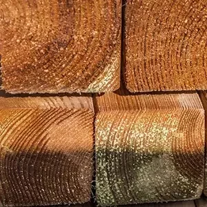 Photo de Lambourdes en bois d'ossature de pin de pologne rabote et traite autoclave